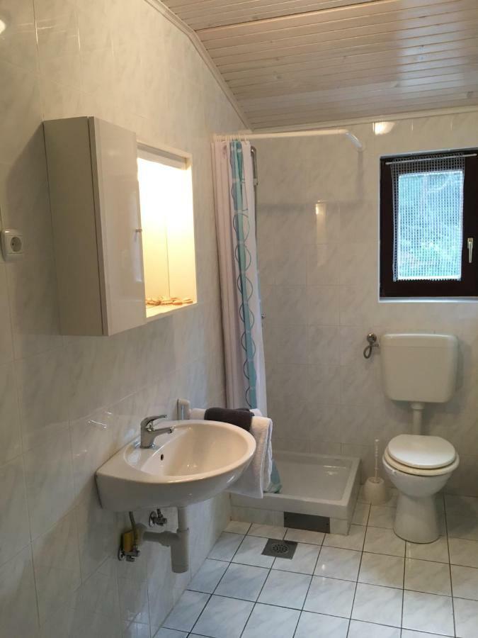 Apartmani Lisac Baska  Bagian luar foto