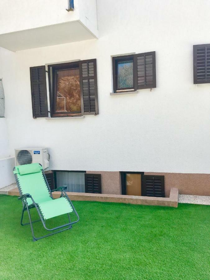Apartmani Lisac Baska  Bagian luar foto