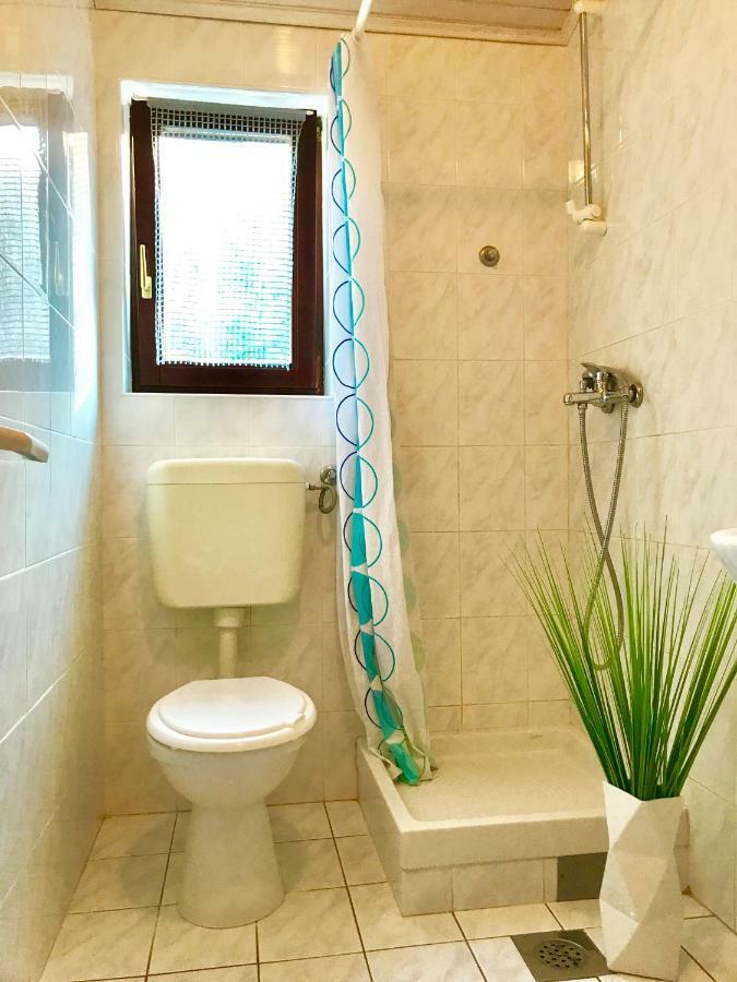 Apartmani Lisac Baska  Bagian luar foto