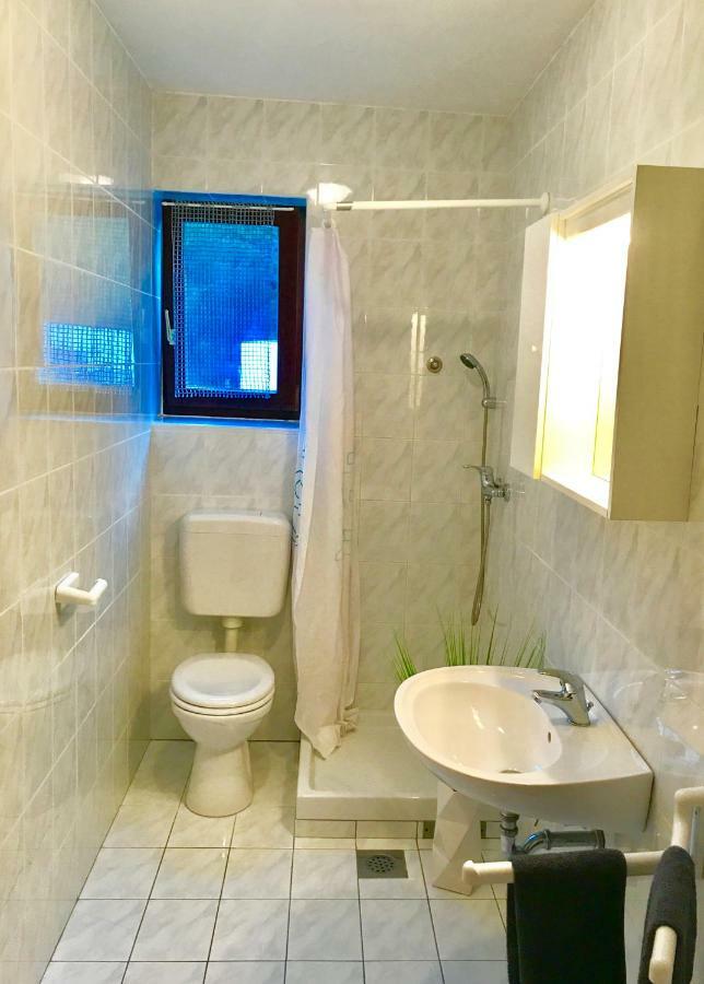 Apartmani Lisac Baska  Bagian luar foto