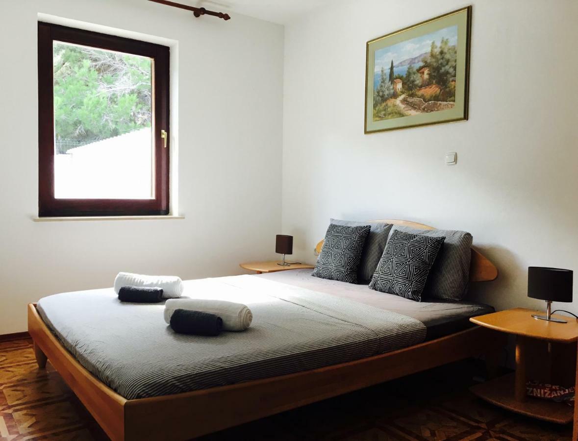 Apartmani Lisac Baska  Bagian luar foto