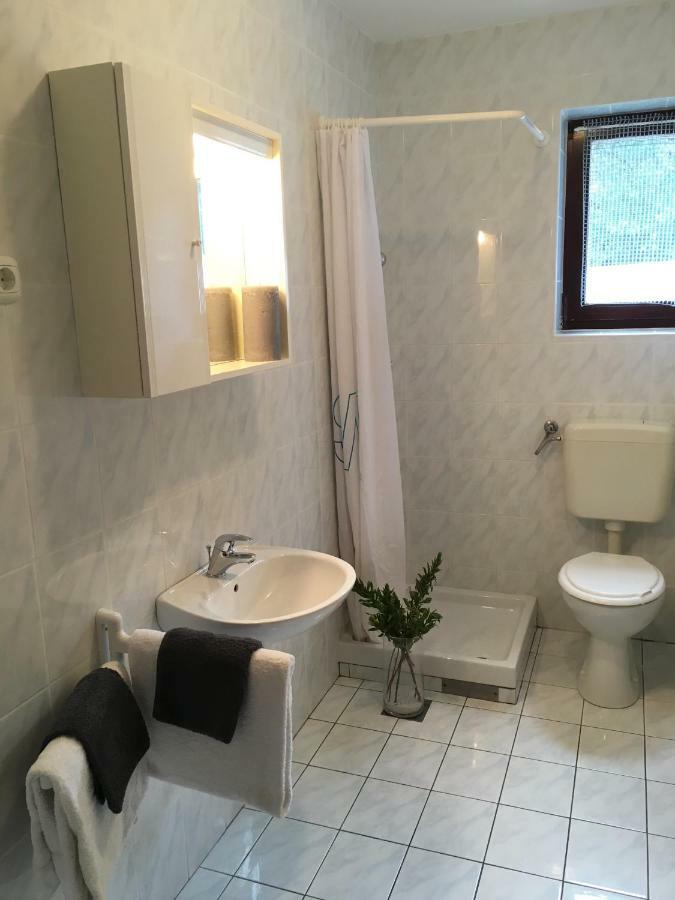 Apartmani Lisac Baska  Bagian luar foto